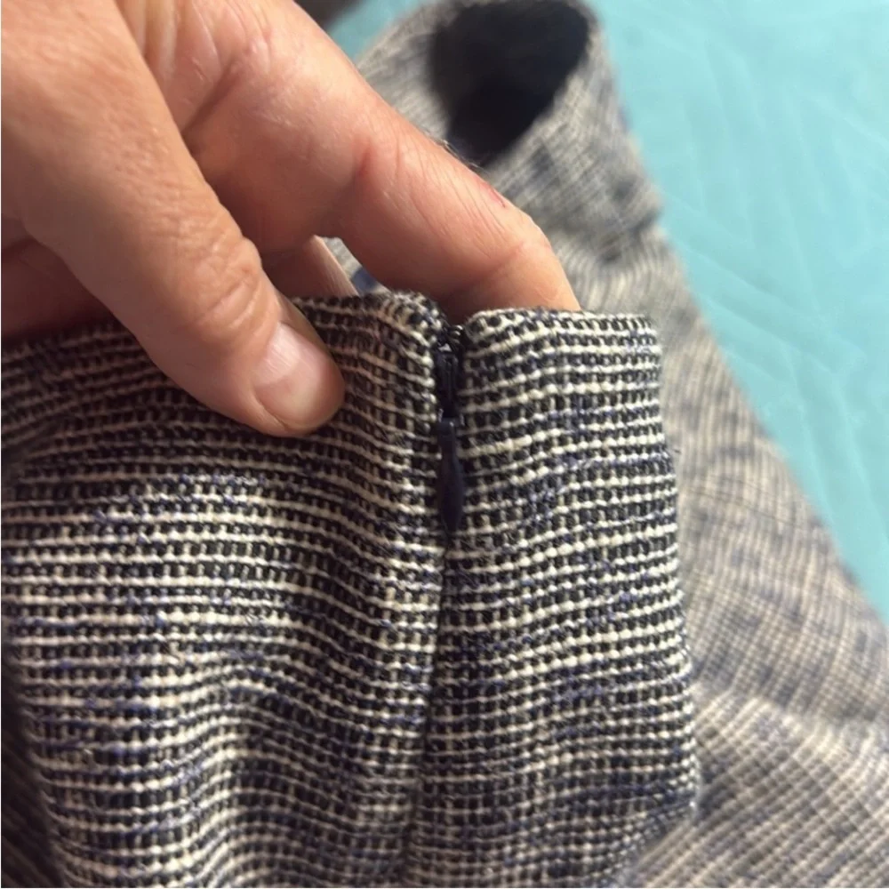 Talbots Tweed Flare Skirt Side Zip Size: 10 Length: 22.5”